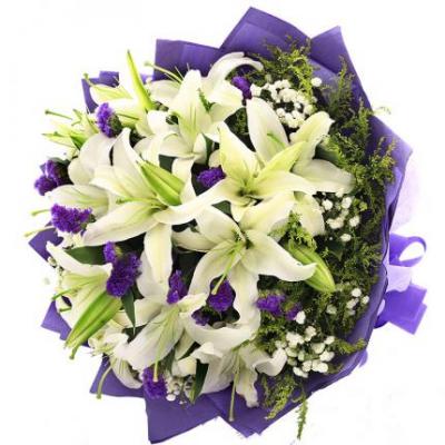 6朵多头香水白百合花束 同城鲜花配送