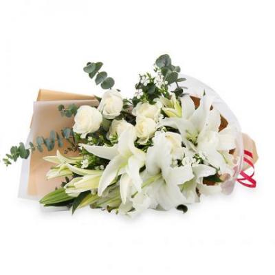 6朵白玫瑰+4朵白百合花束 同城鲜花配送