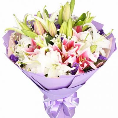 6朵粉百合+5朵白百合花束 同城鲜花配送