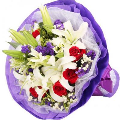5朵香水白百合+6朵红玫瑰花束 同城鲜花配送